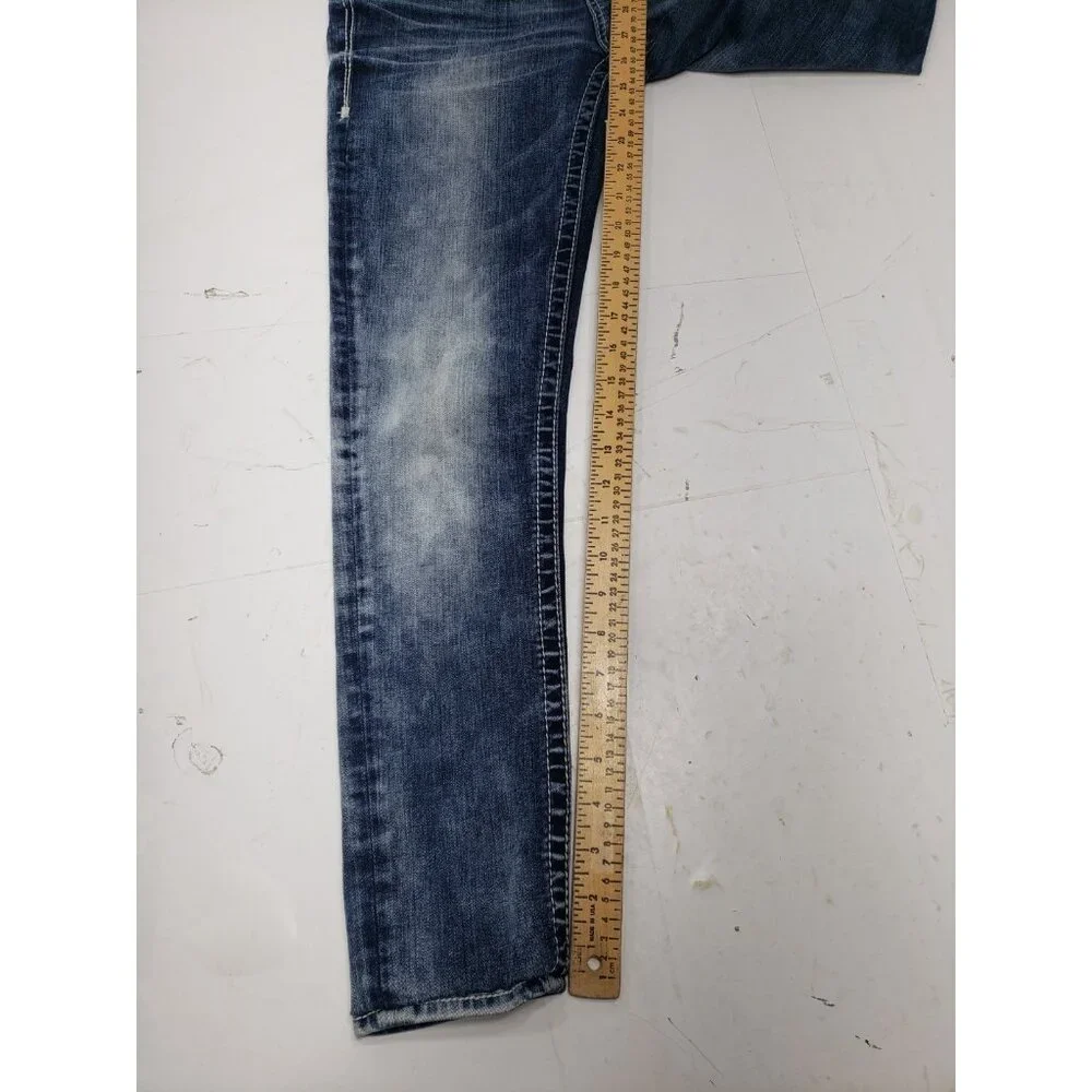 Daytrip Scorpio Skinny Jeans Size 26R Medium Wash Whiskers Skinny Re Owned